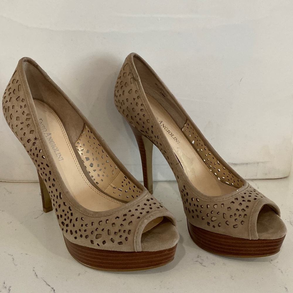 Enzo Angiolini taupe, suede leather heels